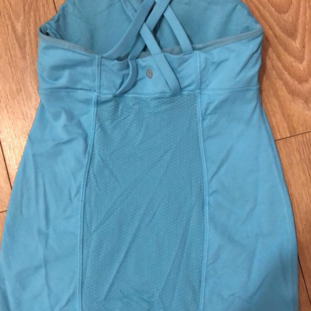 Lululemon tank top - Picture 4 of 4